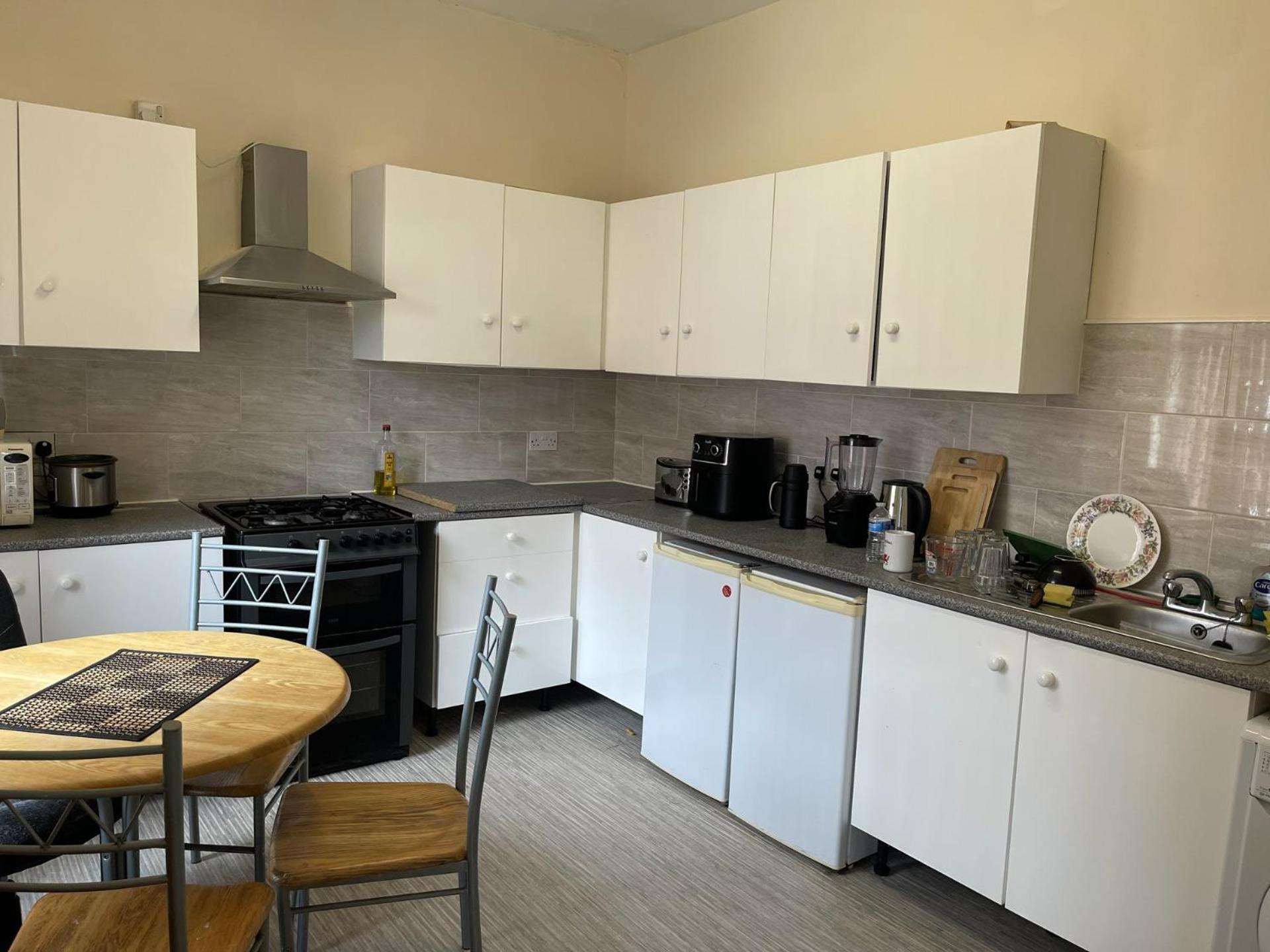 Stylish 1-Bed Apt - Sleeps 4 - Parking - Wifi Mánchester Exterior foto